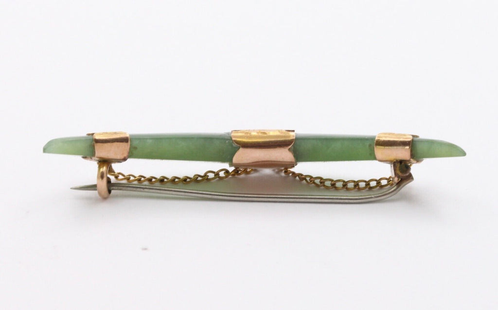 Antique 9K Yellow Gold Crescent Jade Pin