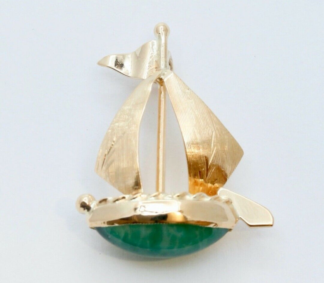 Vintage Jade 14K Yellow Gold Chinese Sailboat Pendant Charm