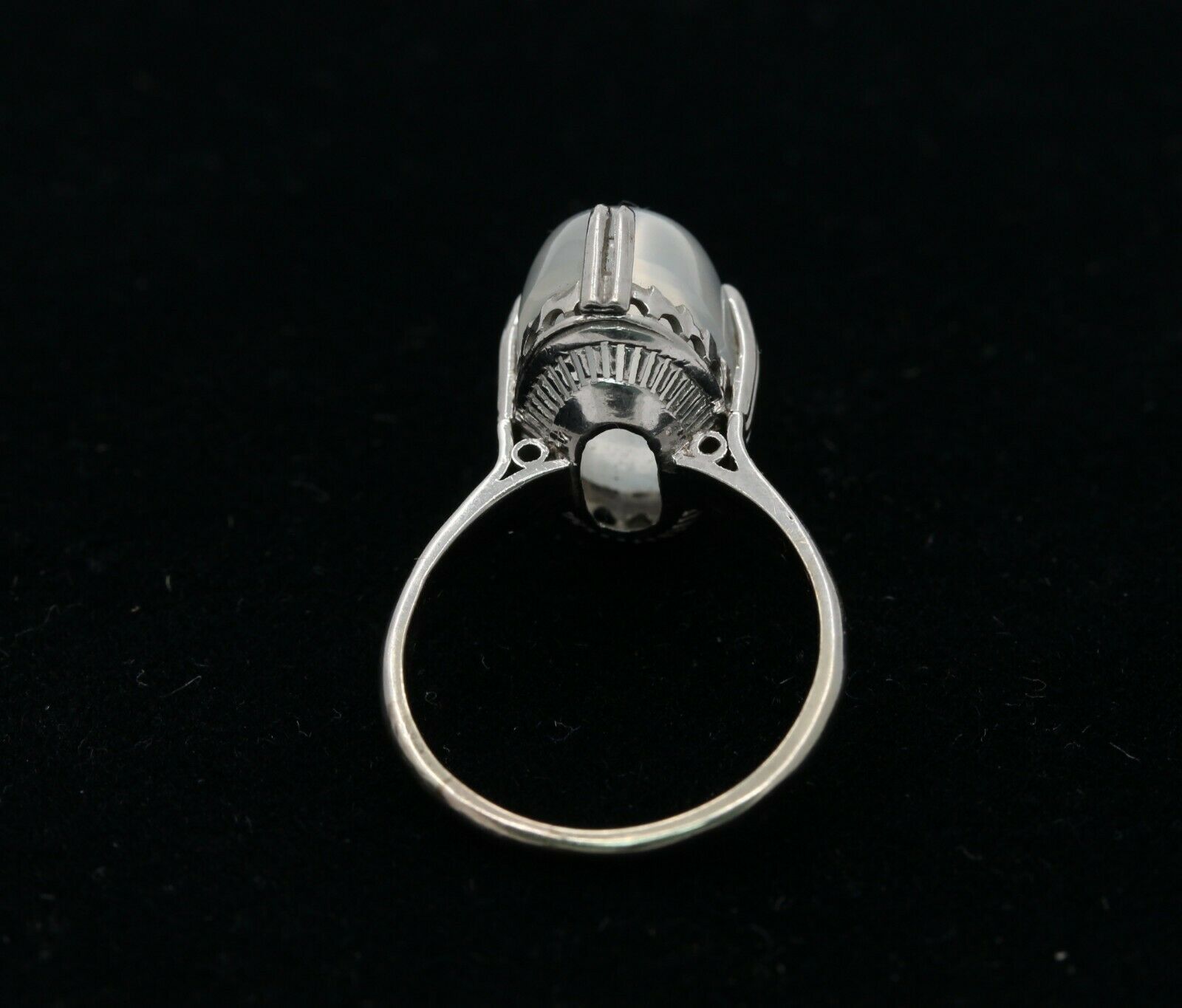 Vintage Solitaire Moon Stone Ring