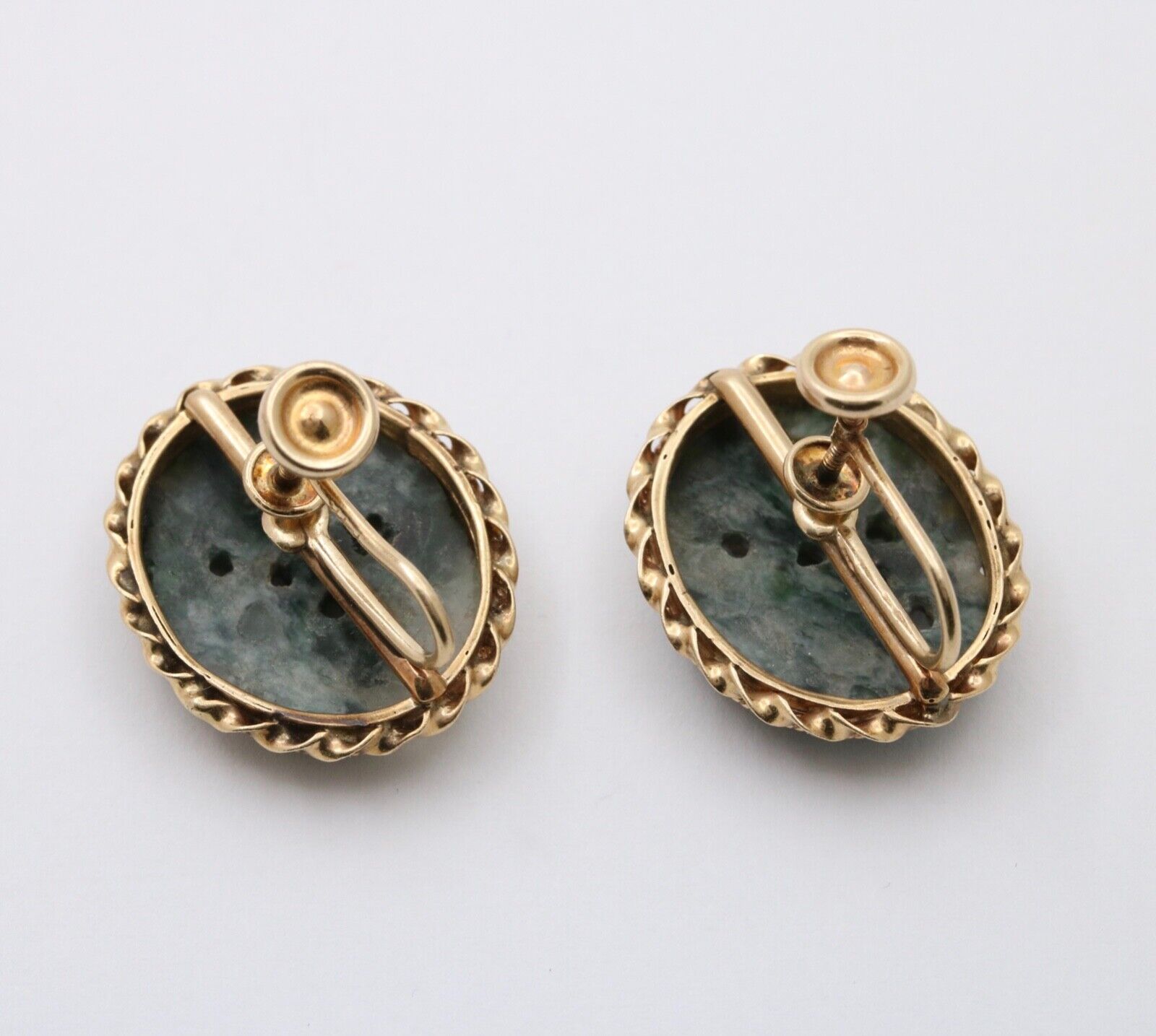 Vintage Carved Jade Flowers 14K Yellow Gold Earrings