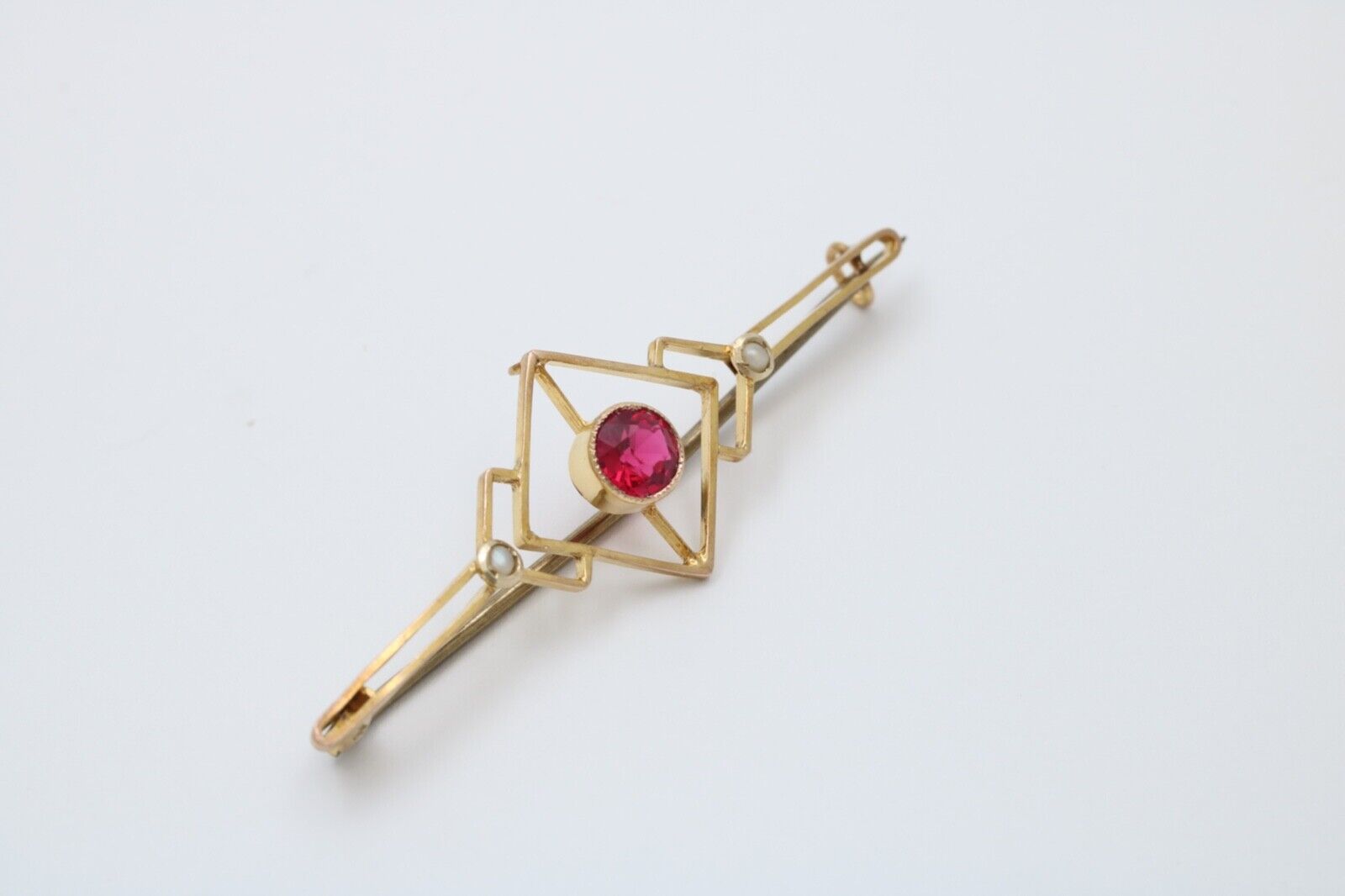 Art Deco 9K Yellow Gold Synthetic Pink Sapphire Pearls Brooch Pin