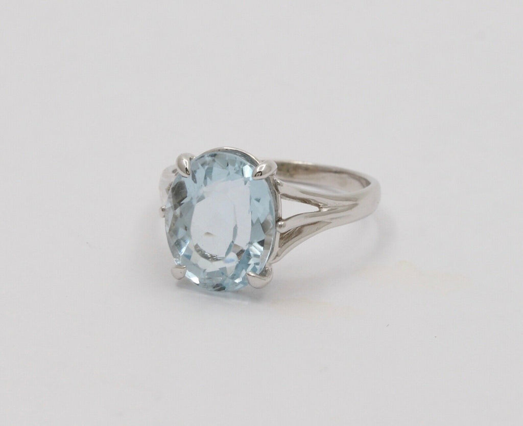 Vintage Oval Cut Aquamarine 14K White Gold Cocktail Ring