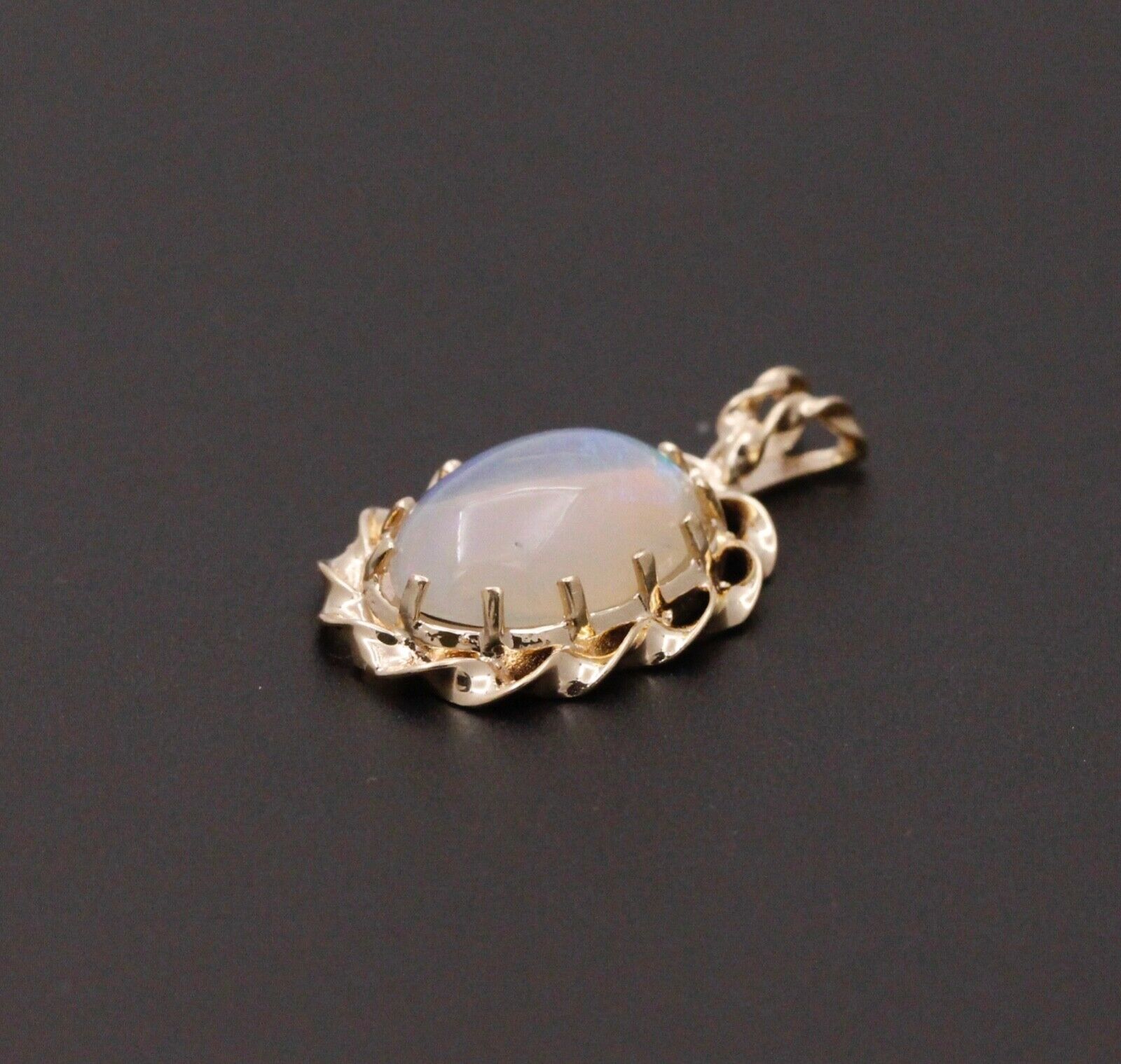 Vintage Translucent Opal 14K Yellow Gold Pendant