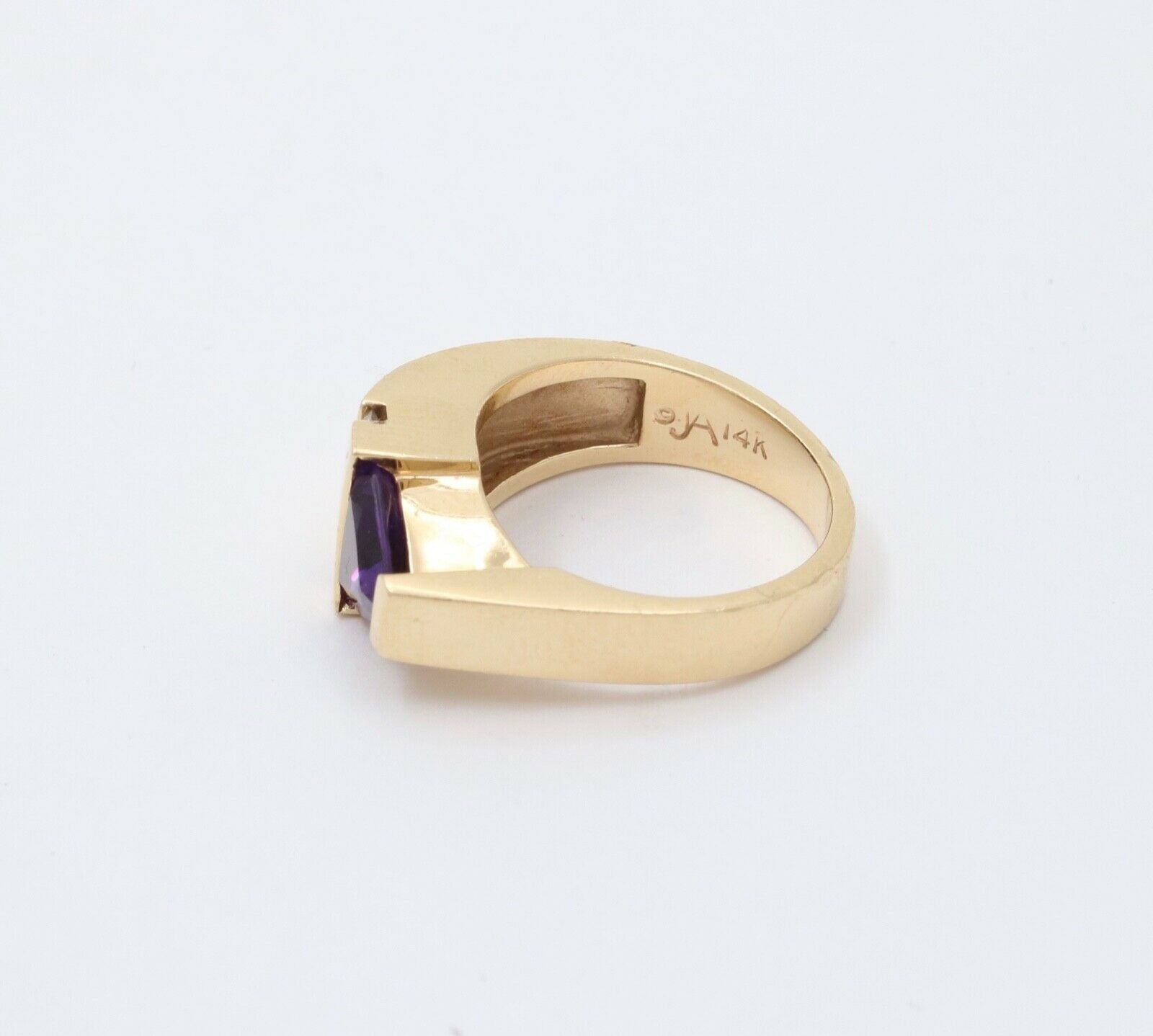 MidCentury 14K Yellow Gold Geometric Siberian Triangle Amethyst Diamond Ring Ban