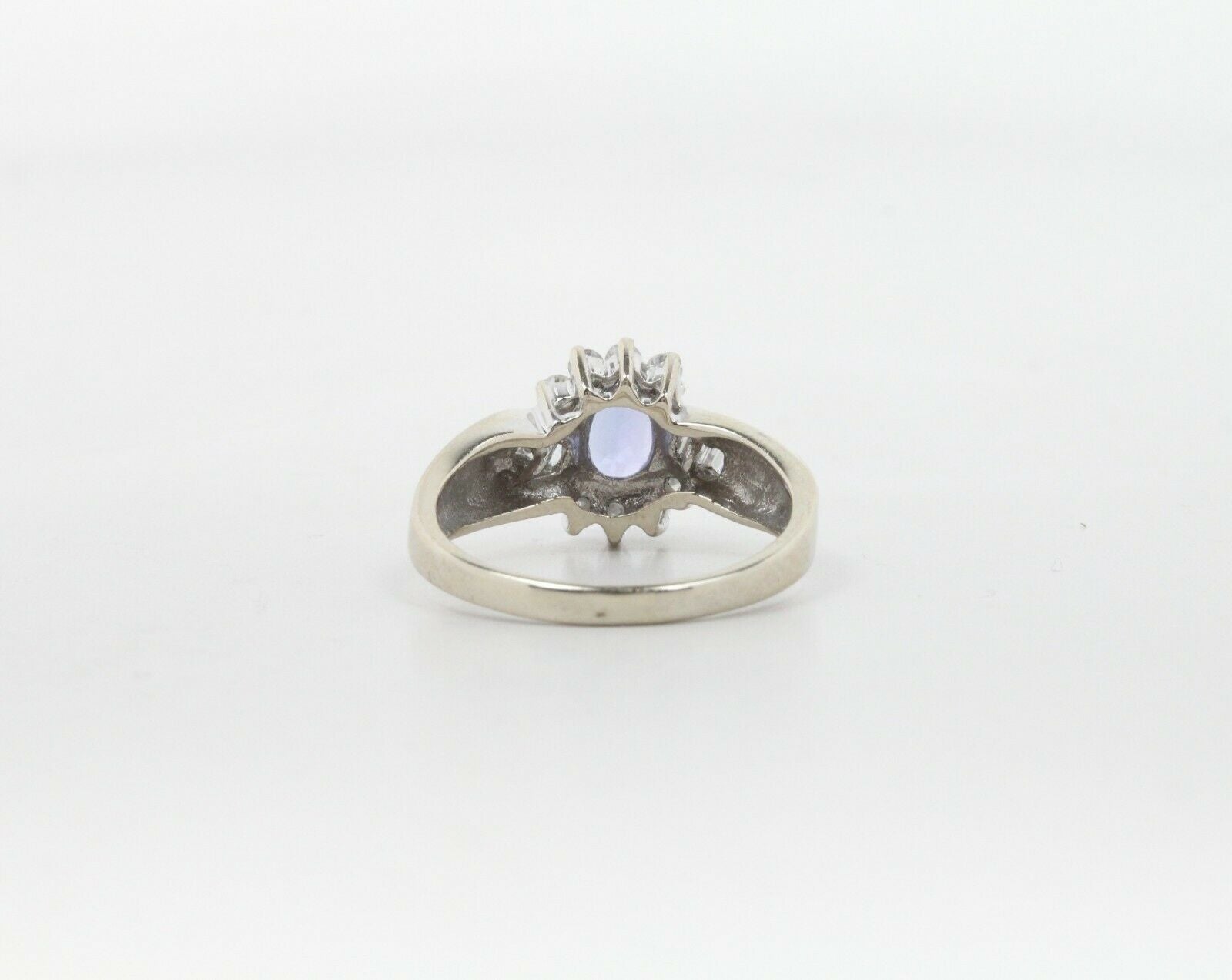 Vintage 14K White Gold Cornflower Blue Sapphire & Diamond Ring
