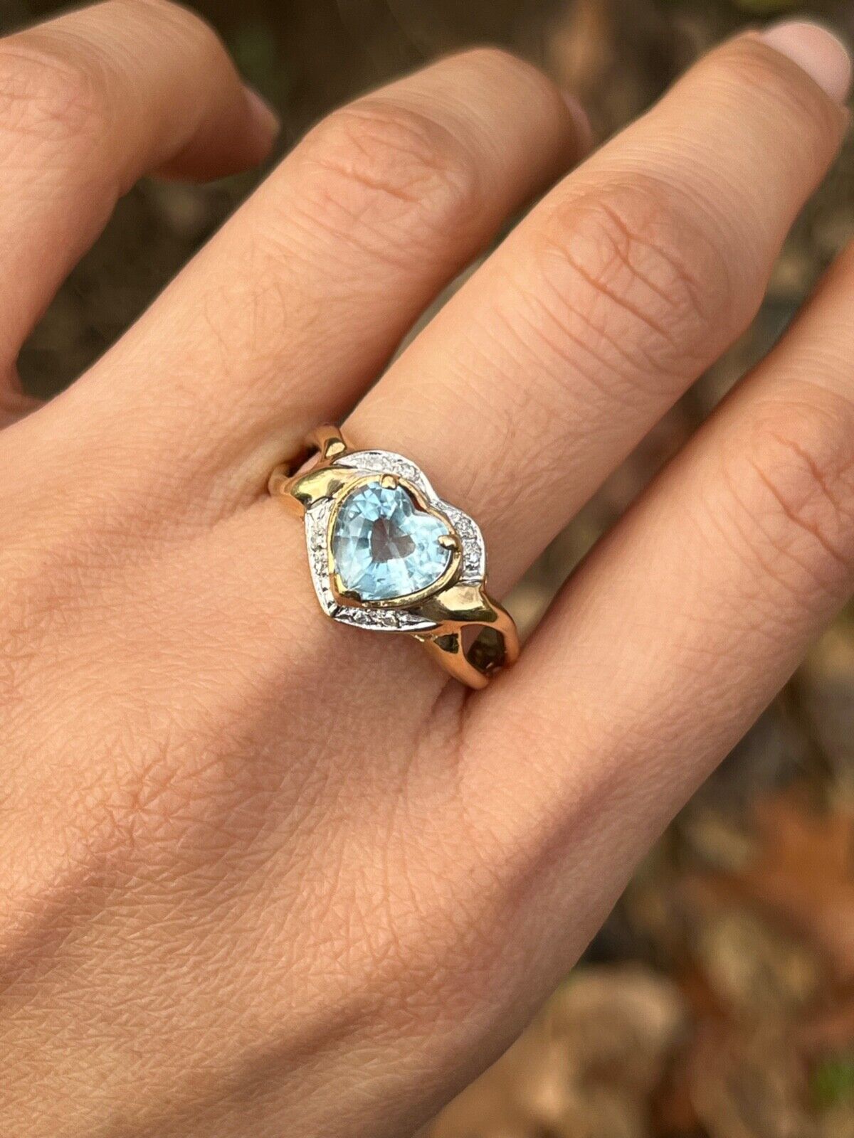 Vintage Heart Blue Topaz & Diamond 14K Yellow Gold Ring