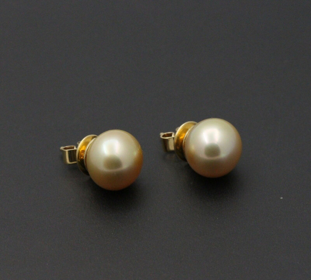 Vintage Classic 18K Yellow Gold Golden Pearl Studs Earrings