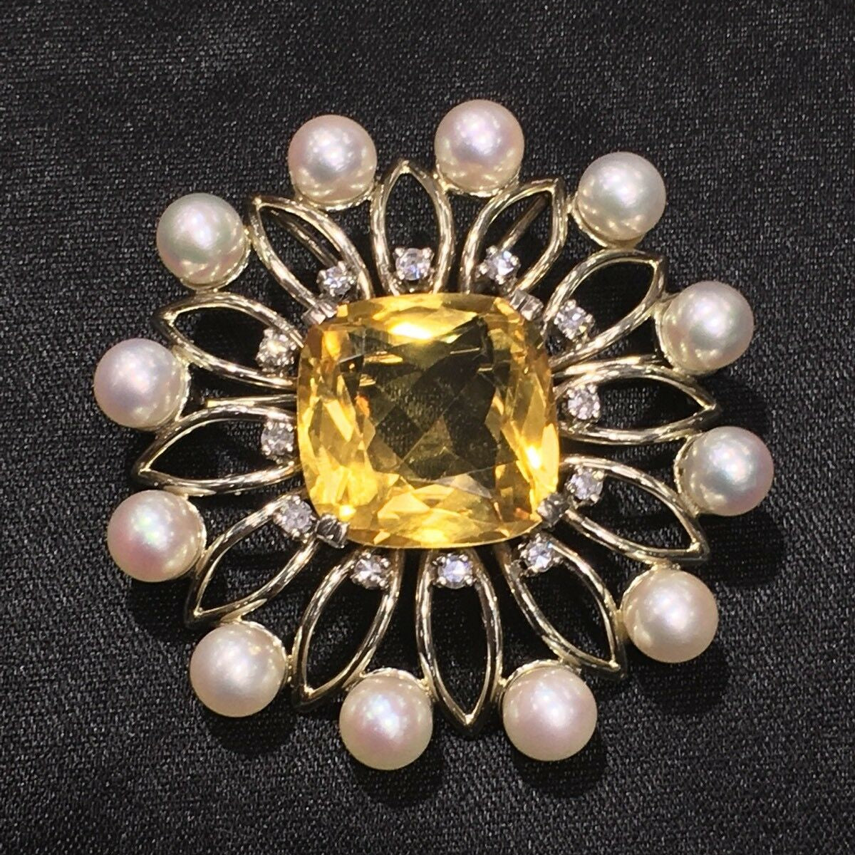 Vintage 18K Brooch Citrine Diamonds Pearls