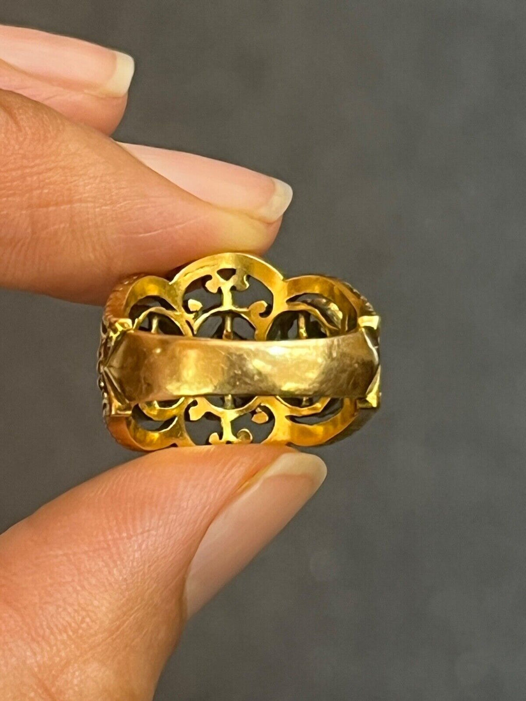 Vintage 14K Yellow Gold Three Stones Opal Ring, Band.