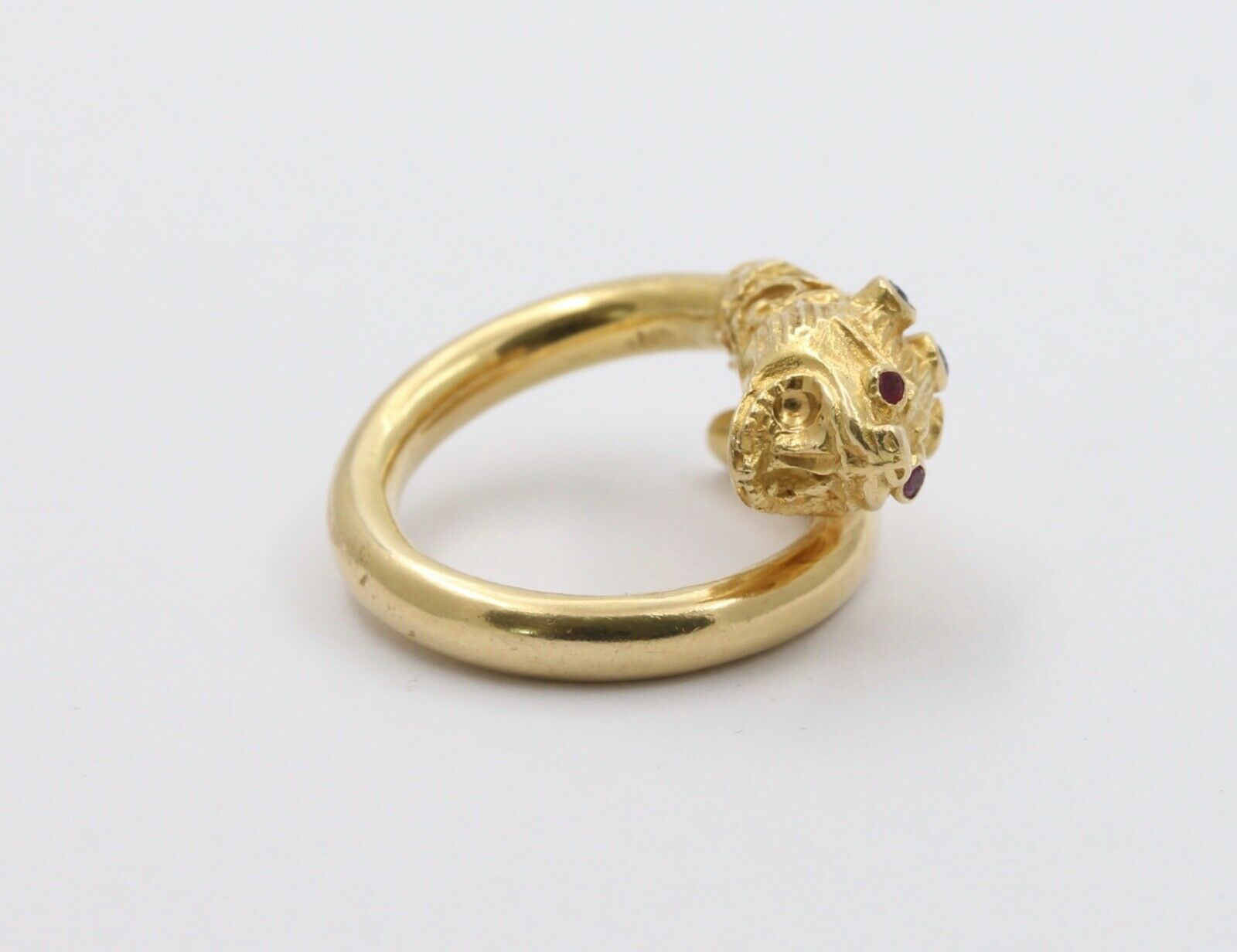 Vintage 18K Yellow Gold Dragons Head Ring