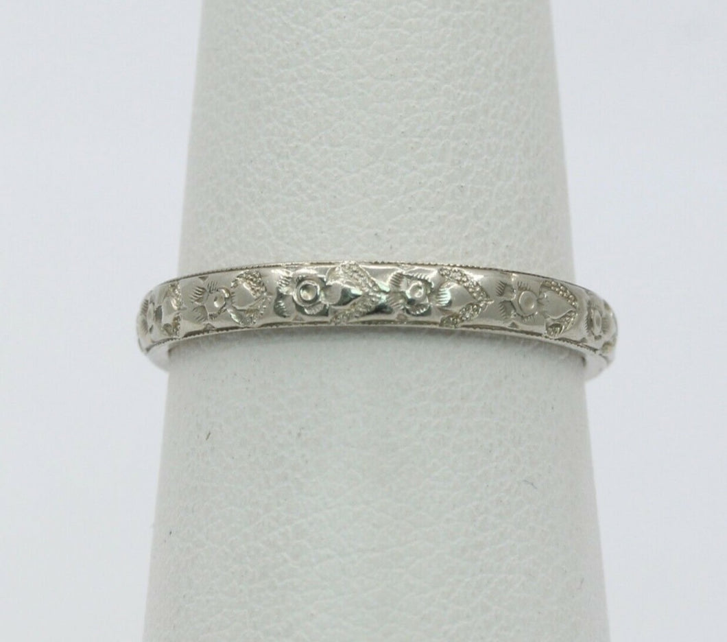 Art Deco 18K White Gold Hand Engraved Band