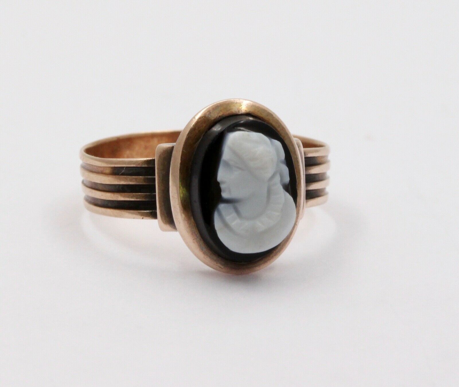 Antique Victorian Carved Black Onyx Woman's Portrait Rose Gold Ring Band.