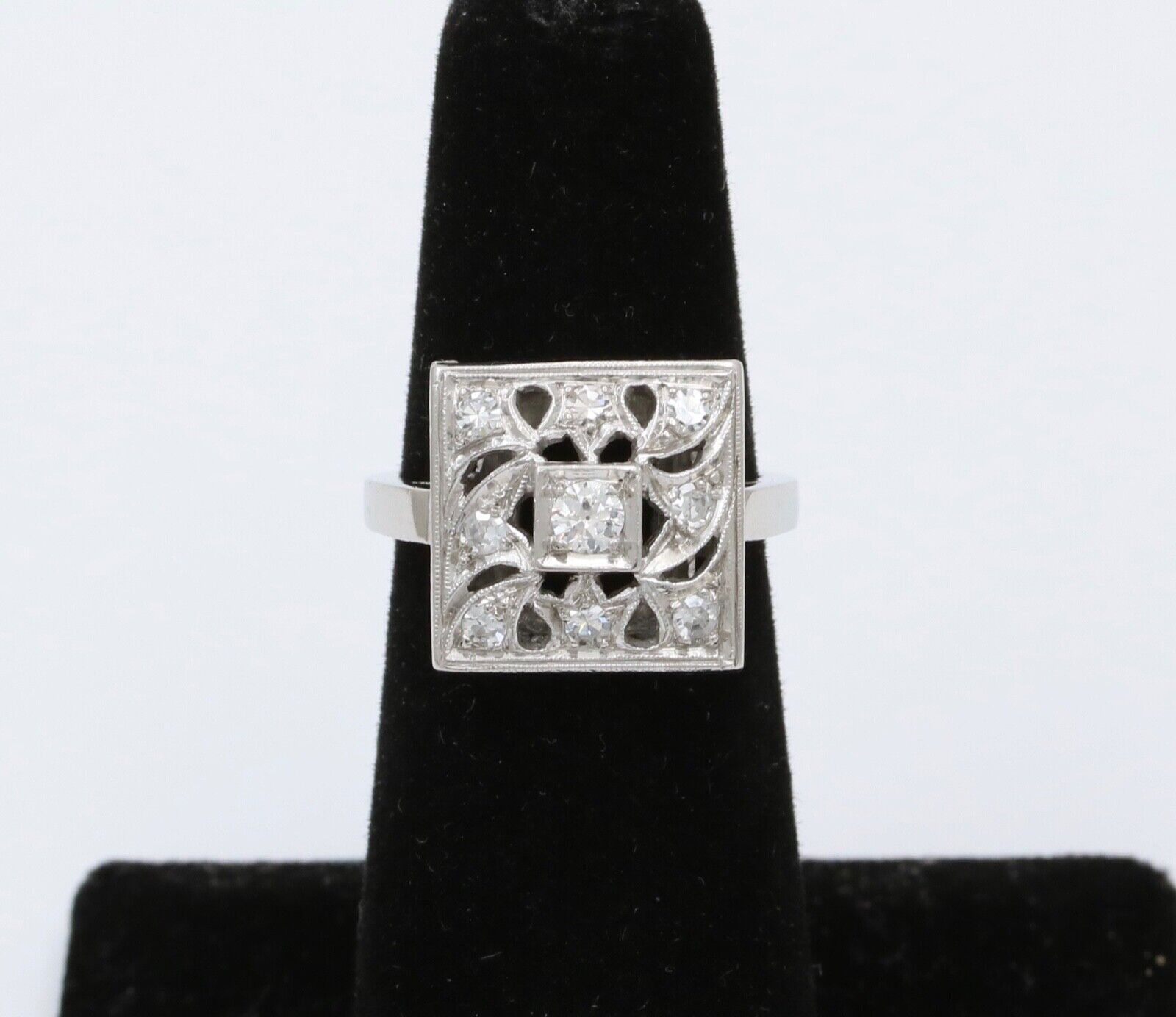 Art Deco Diamonds Platinum Filagree Ring