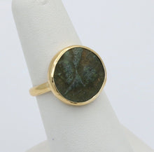 Load image into Gallery viewer, Vintage 18K Yellow Gold Ancient Coin Ring.
