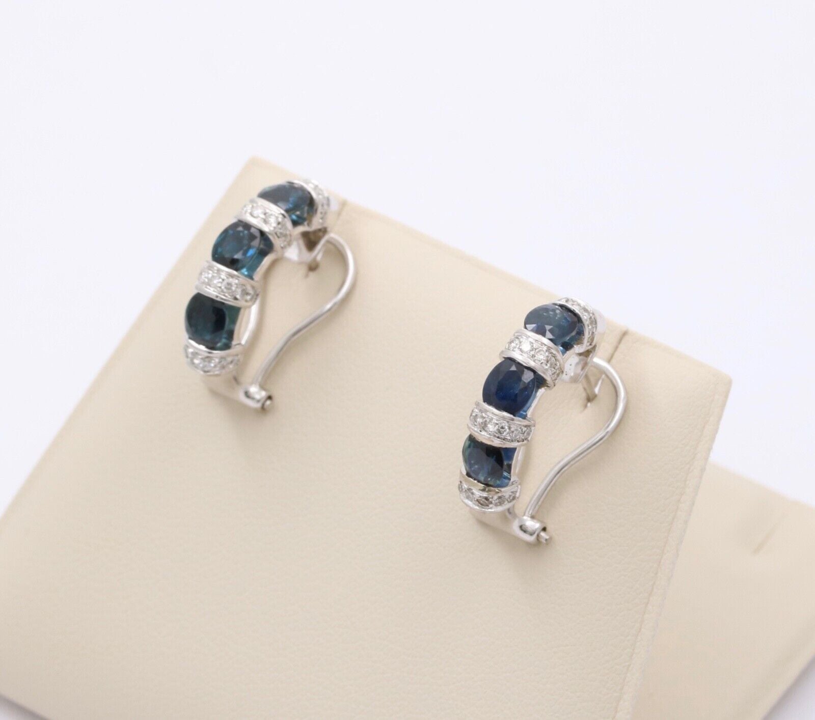 Vintage Blue Sapphire Diamonds 14K White Gold Earrings