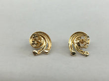 Load image into Gallery viewer, Vintage Ladies 14K Yellow Gold Pearl Diamonds Earrings
