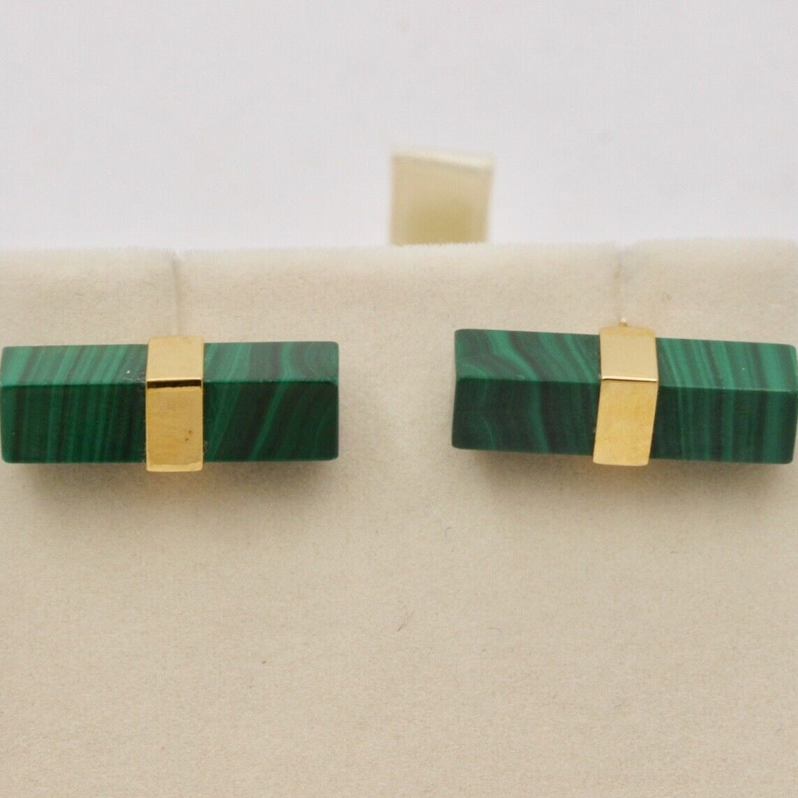 Vintage Handsome Green Malachite Yellow Gold Cufflinks, Man's Accessory.