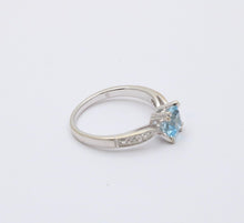 Load image into Gallery viewer, Classic 14K White Gold Aquamarine Ring, Engagement Ring
