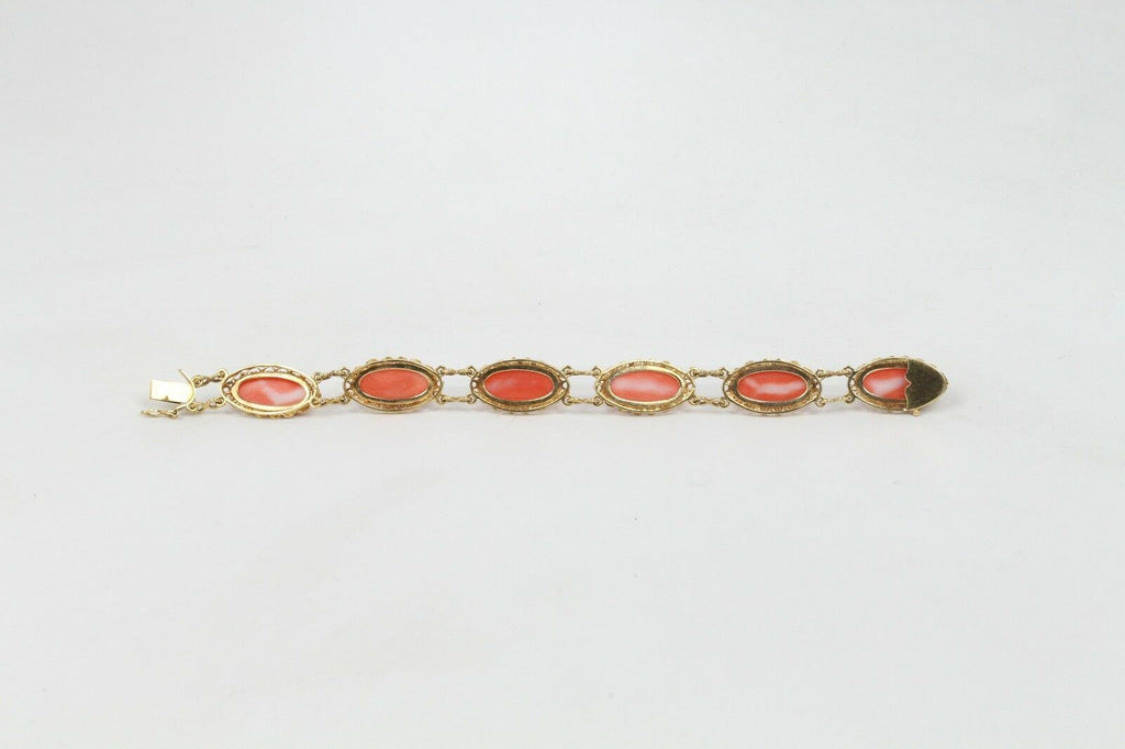 Elegant Vintage Ladies Coral 18K Yellow Gold Bracelet