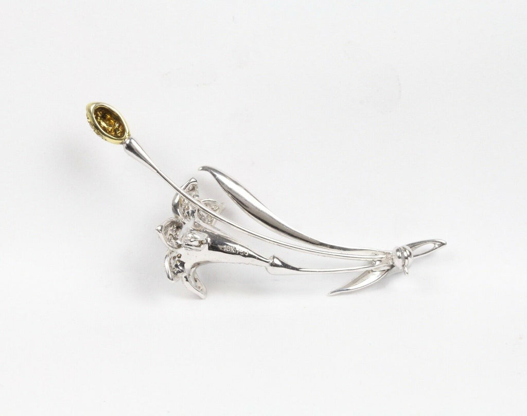 Vintage 18K White Gold Elegant Lily Flower Diamonds Brooch Pin
