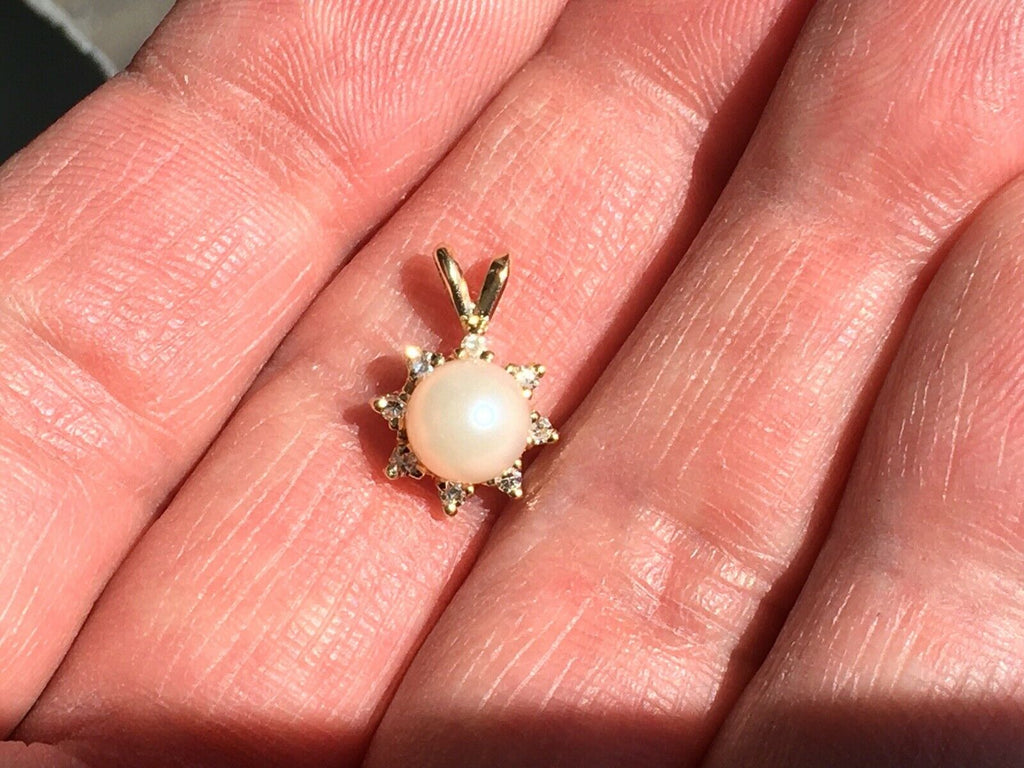 Vintage Pearl Diamonds 14K Yellow Gold Pendant