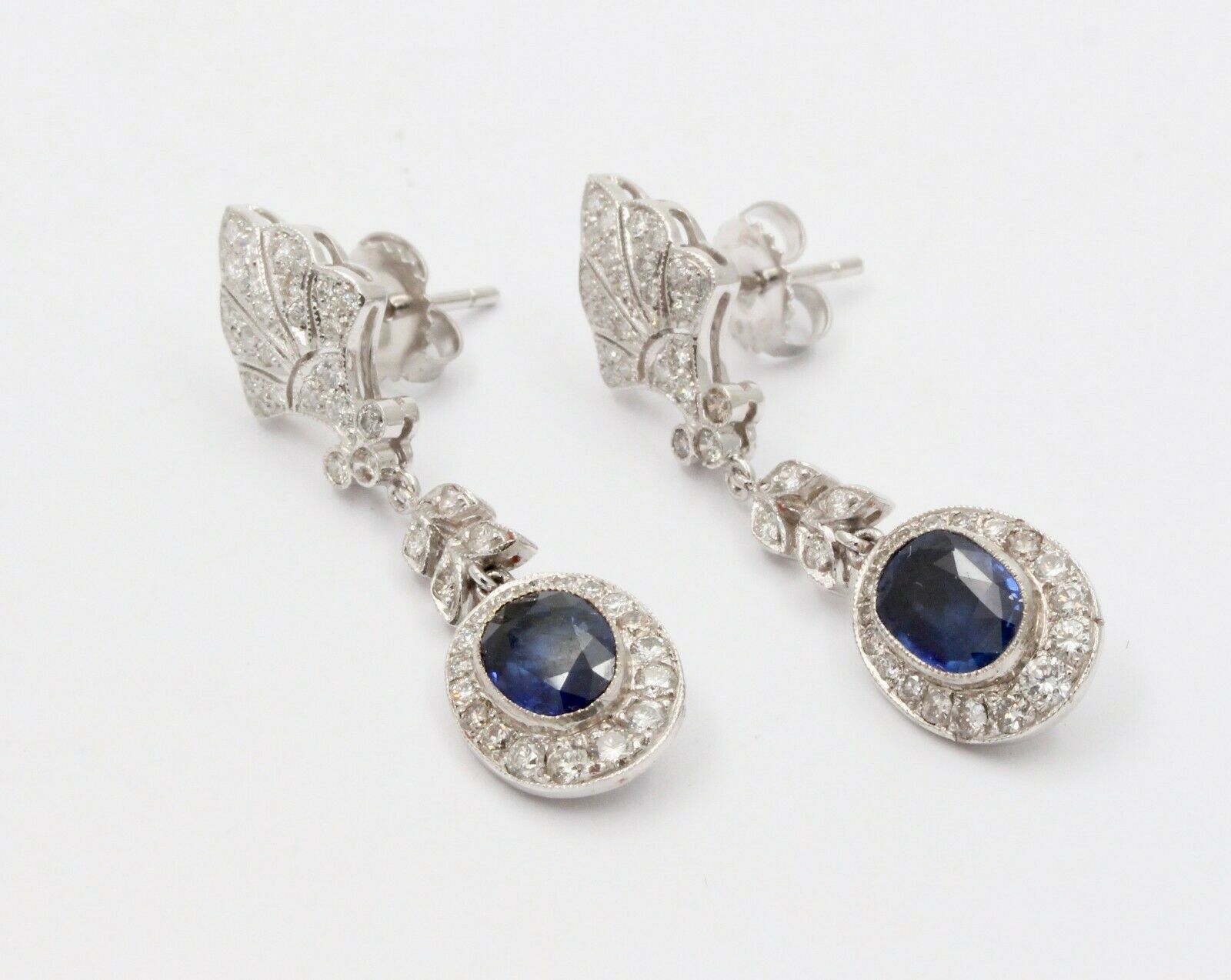 Vintage 18K White Gold Hanging Sapphire Diamond Earrings