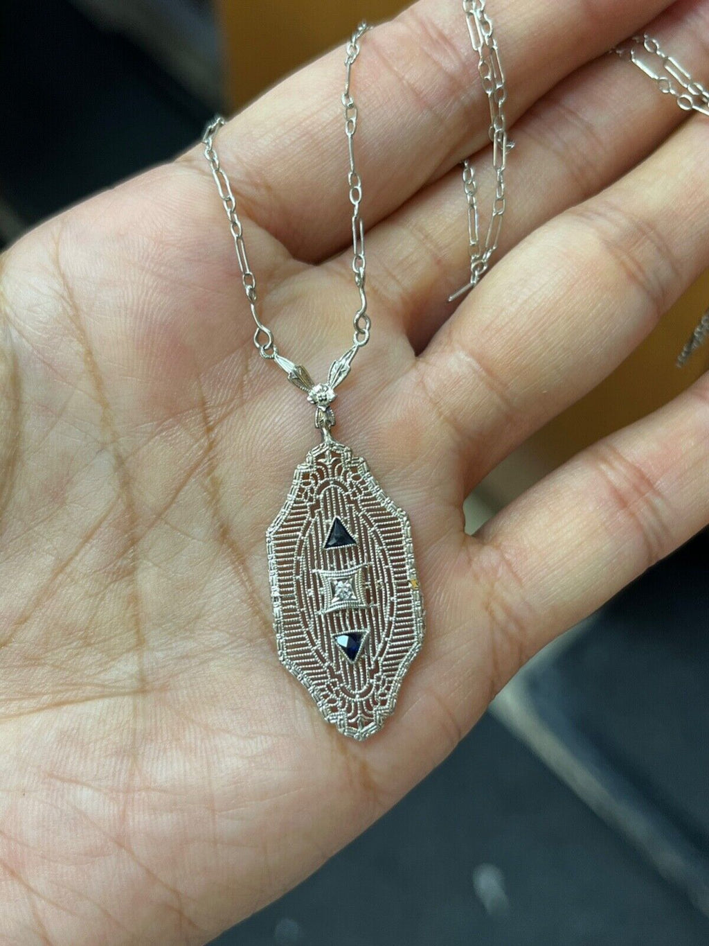 Art Deco 10K Gold Filigree Diamond & Sapphire Pendant Necklace