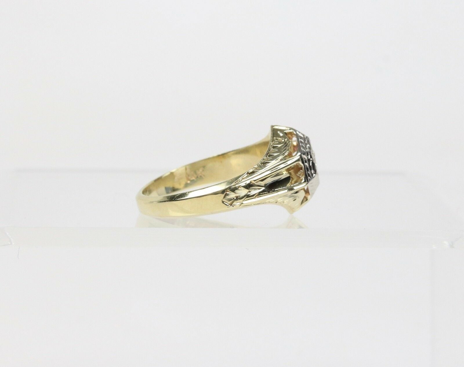 Art Deco Diamond 14K Yellow Gold Engagement Ring