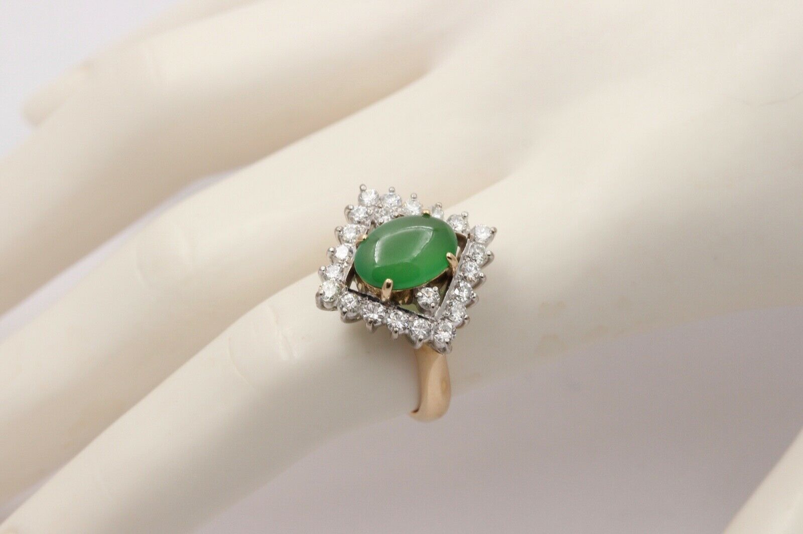 Vintage Jade Diamonds 14K Yellow White Gold Ring
