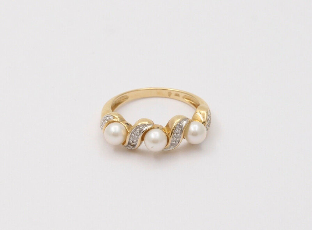 Vintage 14K Yellow White Gold Pearls Diamonds Ring