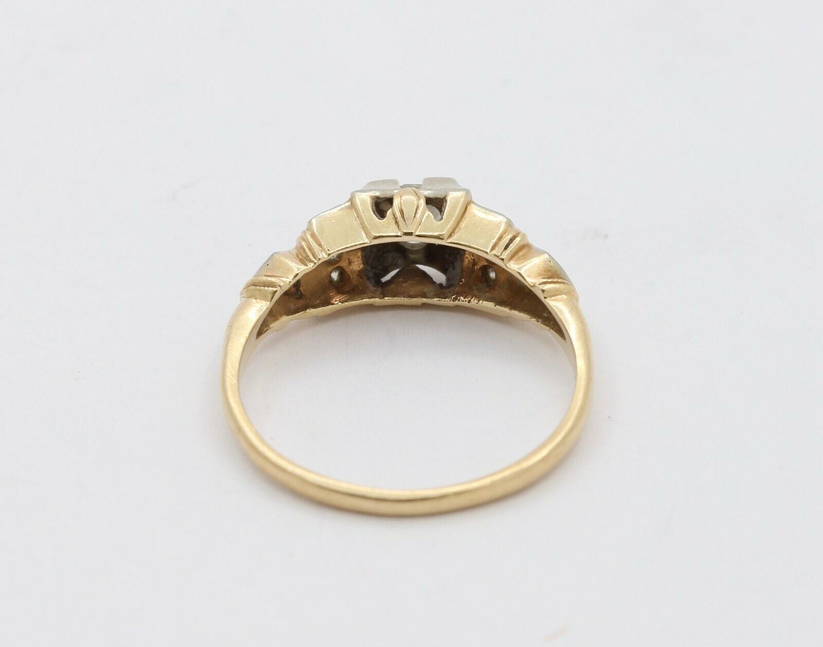 Vintage 14K Yellow Gold Diamond Engagement Ring