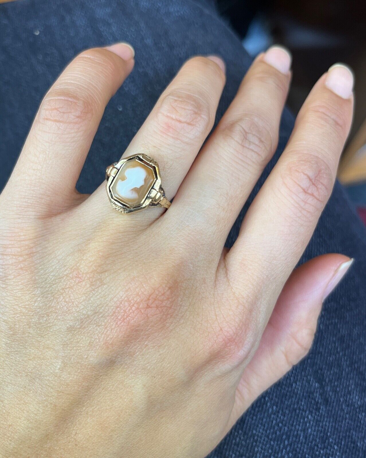 Antique Reversible Cameo and Onyx 10K Yellow Gold Ring