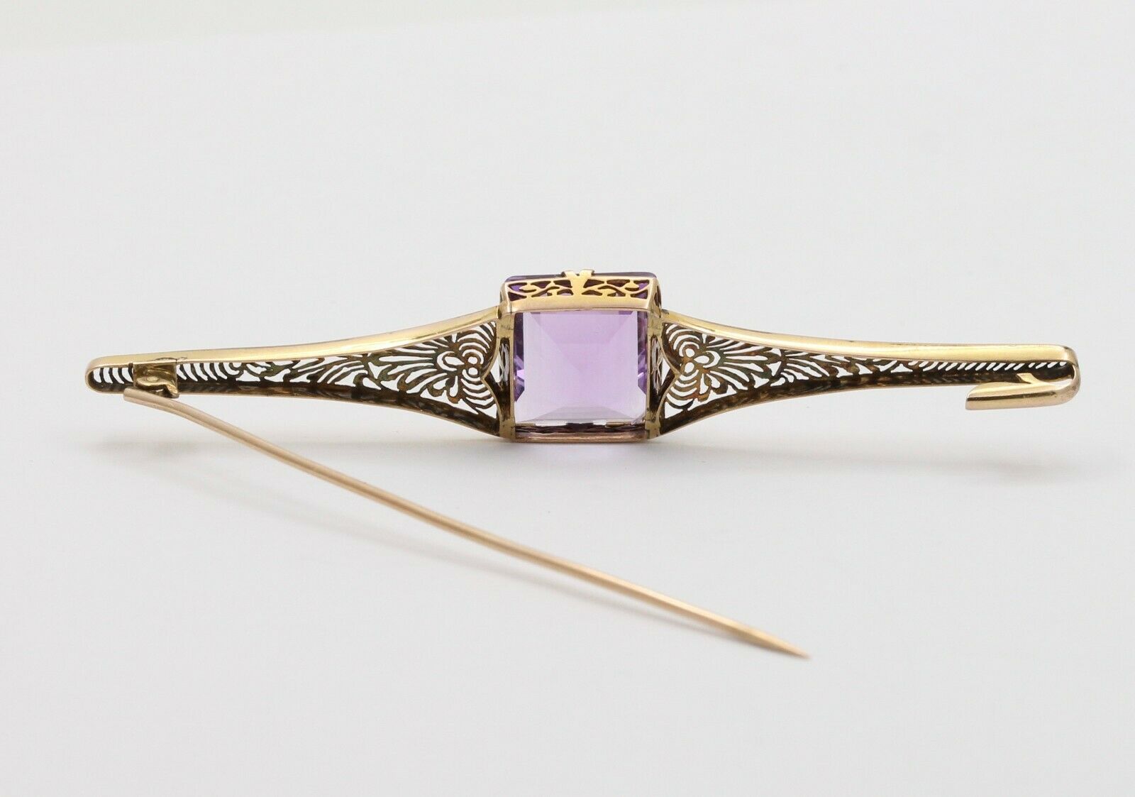 Antique Art Deco Amethyst 10K Yellow Gold Filigree Bar Pin