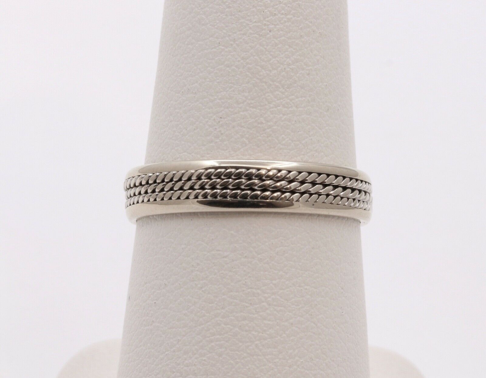 Vintage Ladies Filagree 13K White Gold Wedding Band