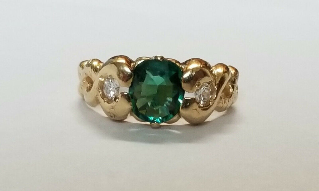 Pretty Vintage Green Tourmaline Diamonds 14K Yellow Gold Ring