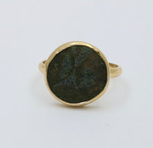 Load image into Gallery viewer, Vintage 18K Yellow Gold Ancient Coin Ring.
