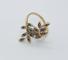 Load image into Gallery viewer, Vintage Floral 14K Yellow Gold Ruby Emerald Ring
