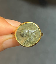 Load image into Gallery viewer, Vintage 18K Yellow Gold Ancient Coin Ring.
