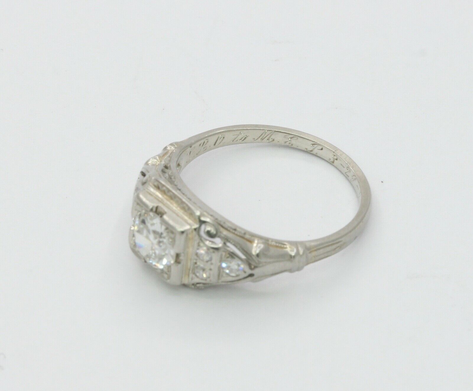 Art Deco Ladies Diamonds Platinum Ring