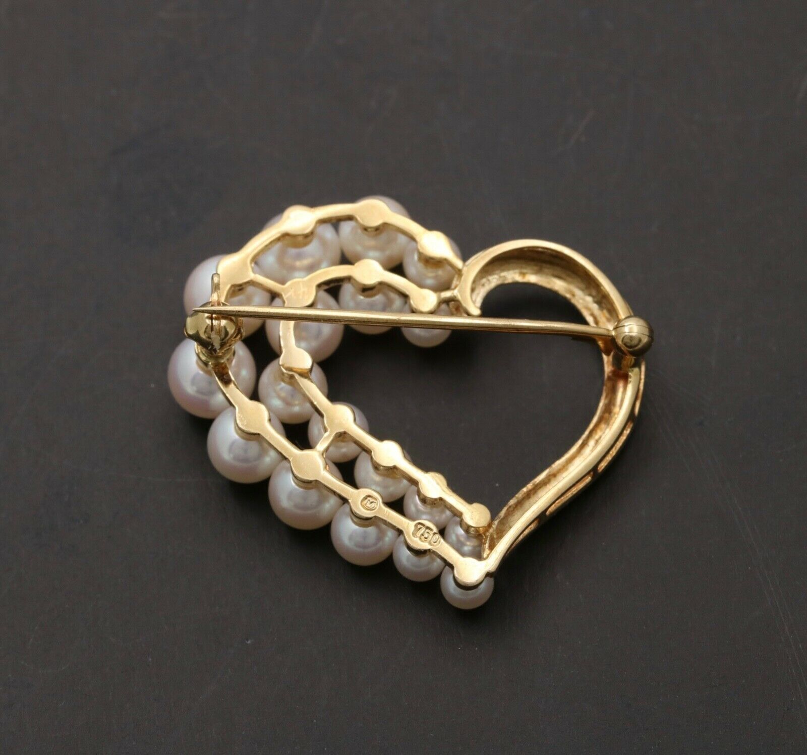 Mikimoto Heart 18K Yellow Gold Akoya Pearls Brooch Pin