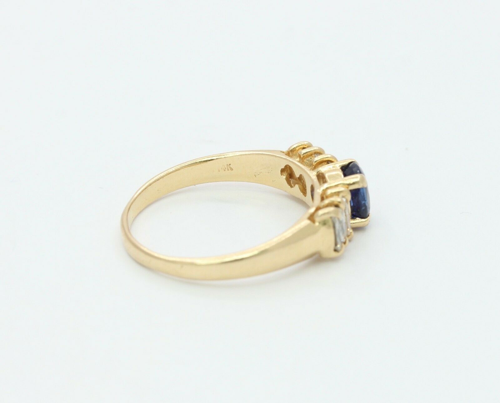 Vintage 14K Yellow Gold Diamond Sapphire Cocktail Ring
