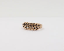 Load image into Gallery viewer, Art Deco Nathan Brothers Leaf Pattern English 9K Rose Gold Ring
