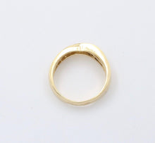 Load image into Gallery viewer, Vintage Crossover Diamonds 14K Yellow Gold Ring
