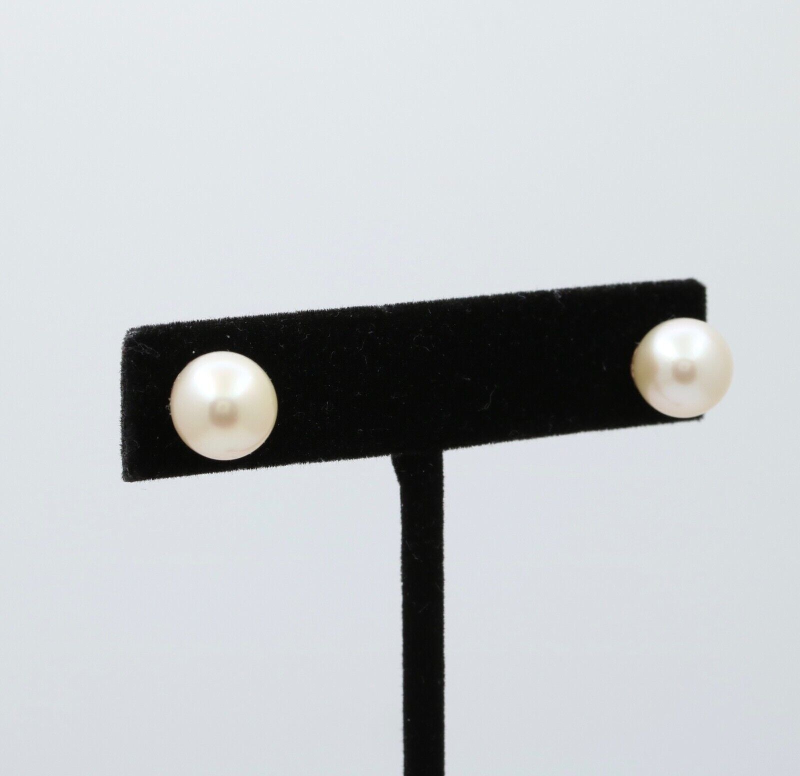 Vintage Pearl 14K Yellow Gold Earrings