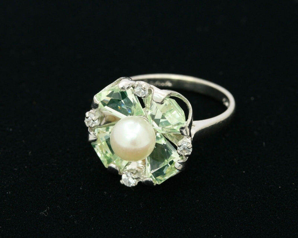 Vintage 10K White Gold Pearl Diamond Green Stone Ring