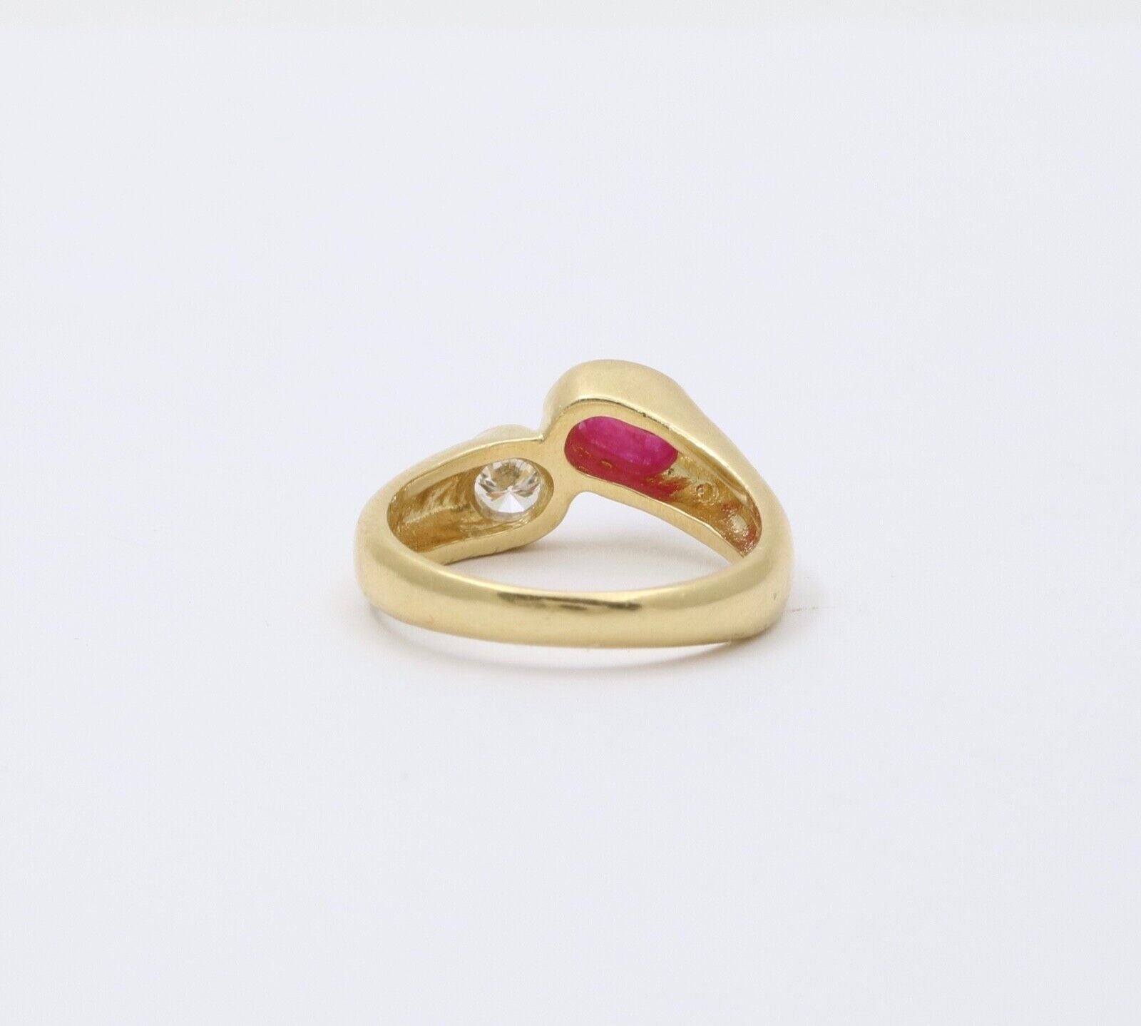 Vintage Bypass 18K Yellow Gold Ruby Diamond Ring