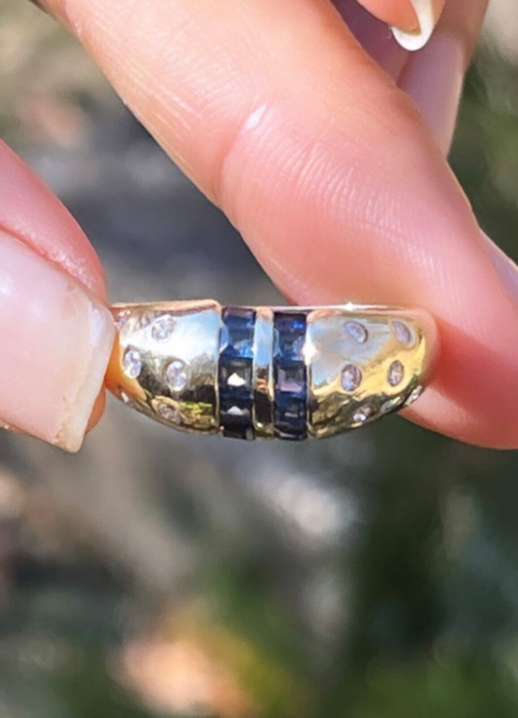 Vintage 14K Yellow Gold Sapphire Diamond Dome Ring. Ring band
