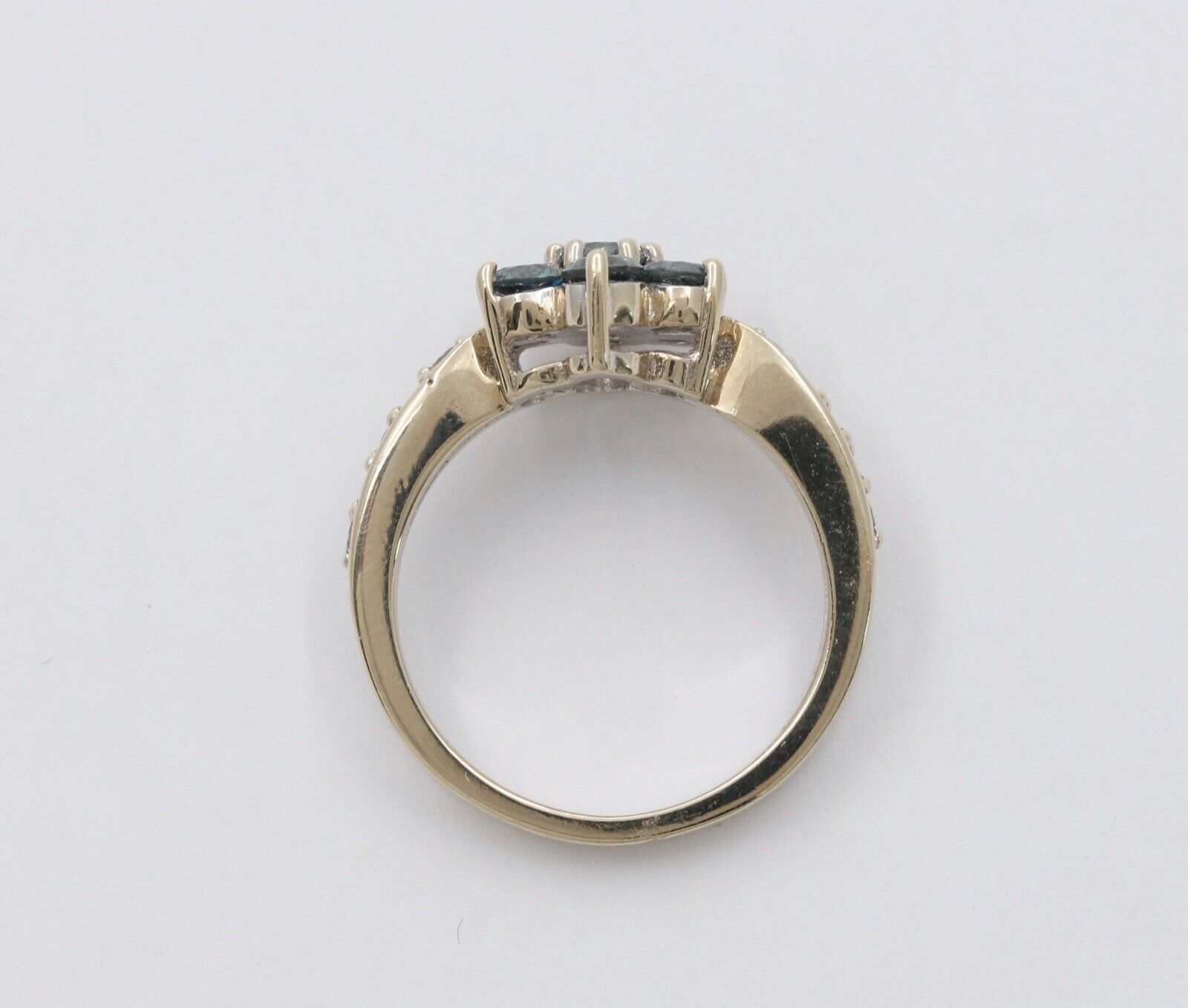 Vintage 14K White Gold Blue Diamond Floral Ring