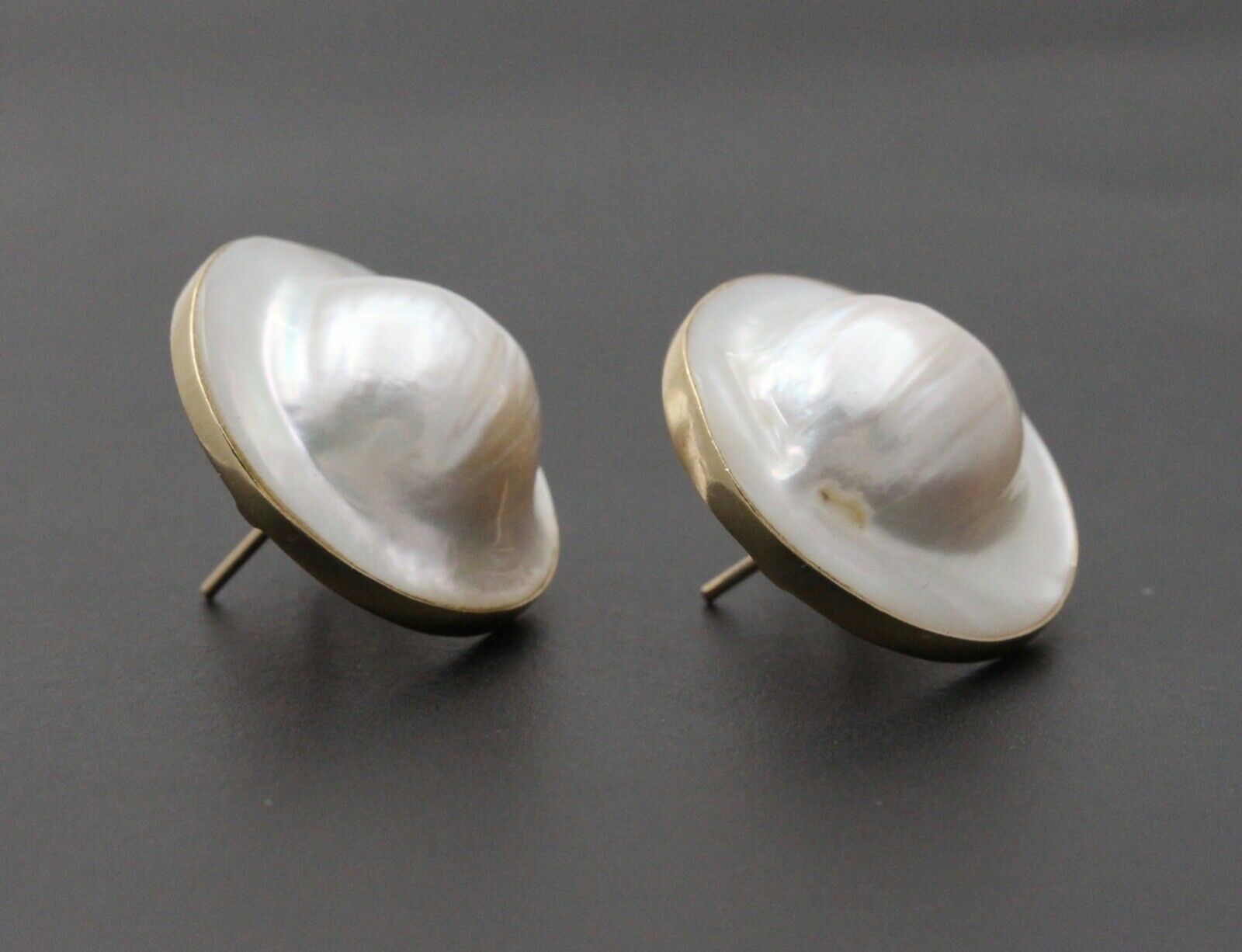 Vintage Mabe Pearl 14K Yellow Gold Earrings