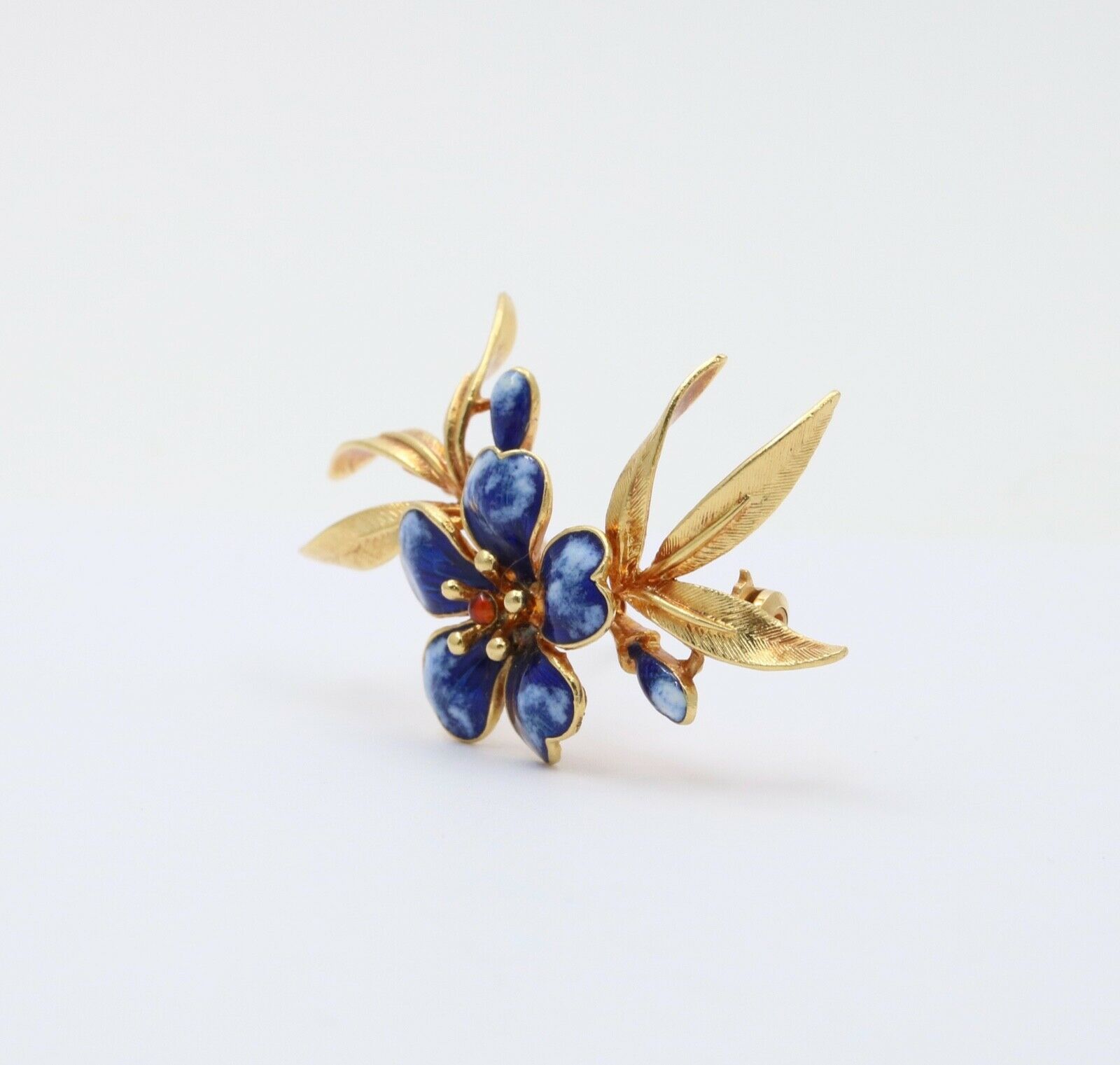 Vintage UNO A ERRE 18K Yellow Gold Blue Enamel Flower Brooch Pin Estate Jewelry